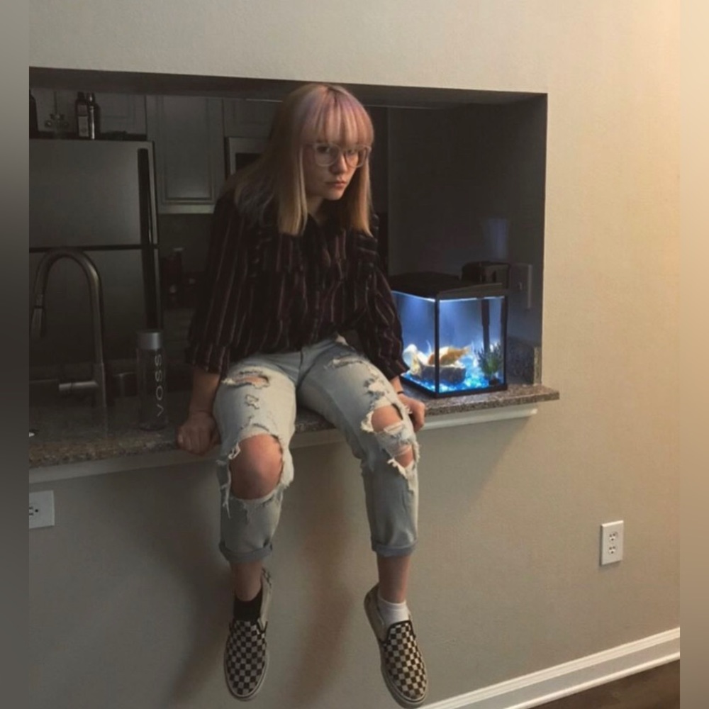 Ripped mom jeans